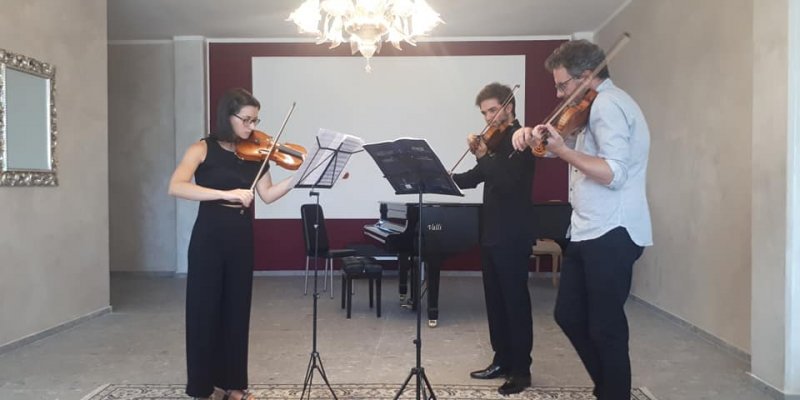 CAPRICCI E DISSONANZE Concerto Giovani Violinisti dell'Accademia Malibran - Corso annuale di Violino del Maestro ALDO CAMPAGNARI