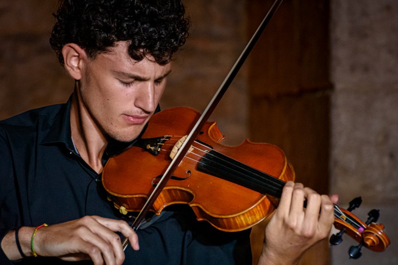 PARIDE LOSACCO violino  Vincitore Borsa di Studio Giacomo Nicolai 2024